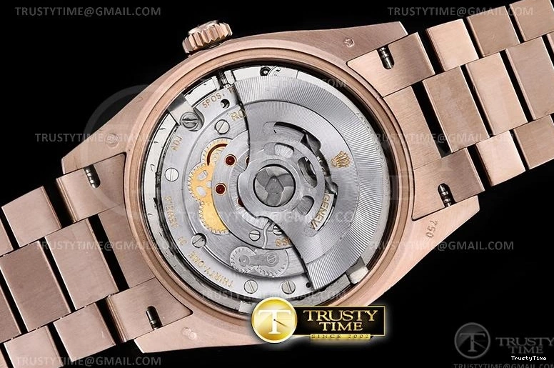 1202 RDD0223A – DayDate 36mm Packable 702